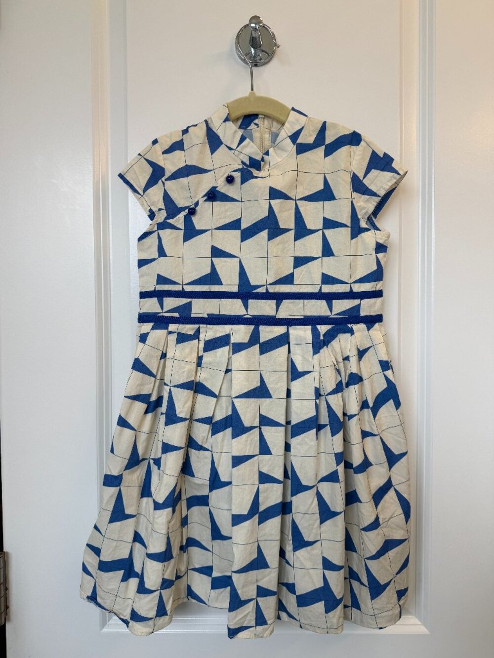 Sea Apple - Modern Abstract Bell Skirt Dress Qipao Cheongsam